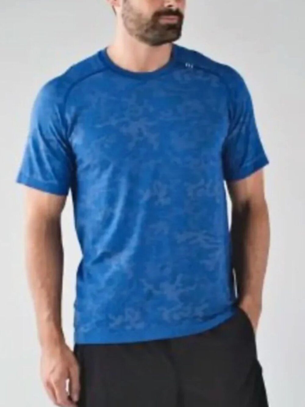 Men Lululemon RARE Metal Vent Tech Short Sleeve Shirt Slim Fit Blue Camo Size XL